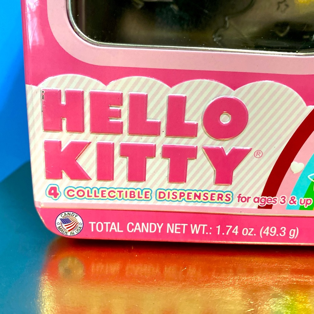 HELLO KITTY 2010 EMBOSSED METAL TOTE w/HANDLE & LATCH PEZ CASE, PLASTIC WINDOW - Picture 4 of 15